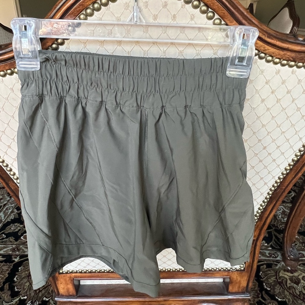 Excellent condition Lululemon Track That 5” short. Size 4.